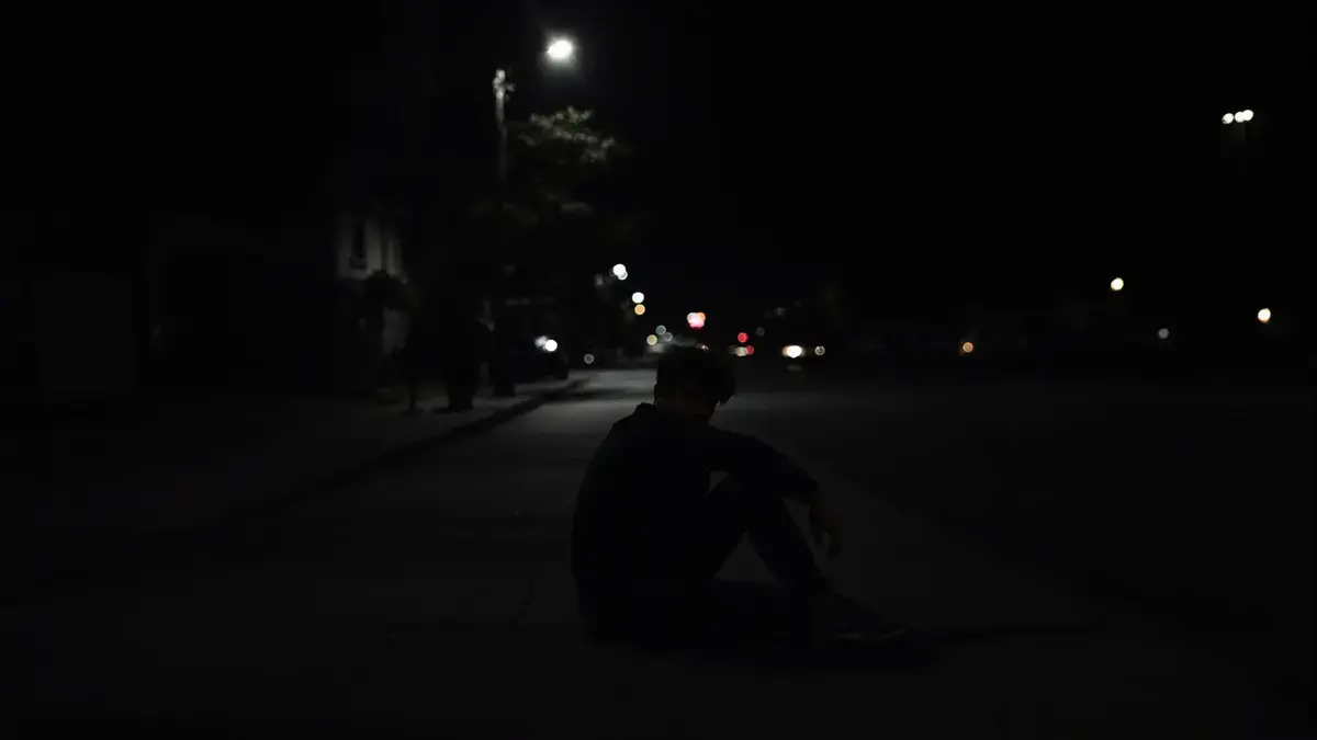 De nacht versterkt donkere gedachten om een neurologische reden die onderzoekers inmiddels goed hebben vastgesteld